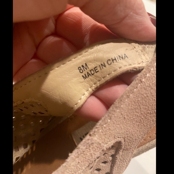 Steve Madden Syrrus Beige Wedge - Picture 9 of 12